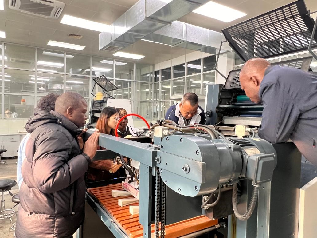 立足特色融通世界，打造高质量教育对外开放格局——聚焦印刷项目合作新篇章